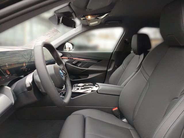 BMW i5 Sedan eDrive40