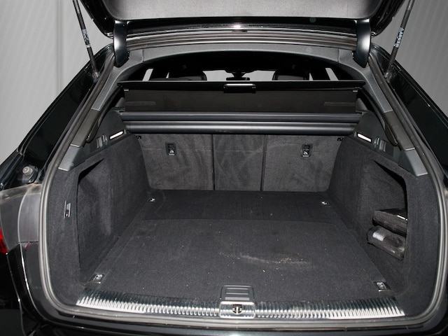 Audi A4 40 TFSI Avant Quattro S-Tronic