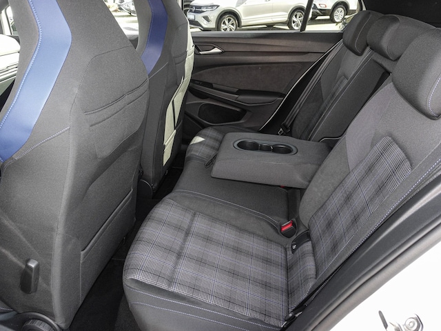 Volkswagen Golf 1.5 eTSI DSG eHybrid