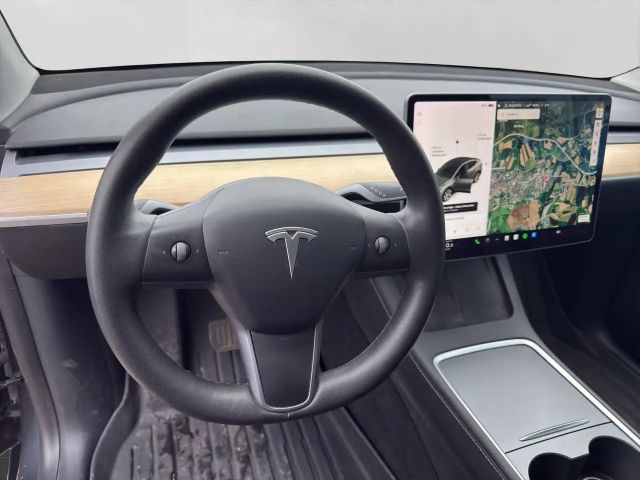 Tesla Model Y AWD Dual Motor Performance