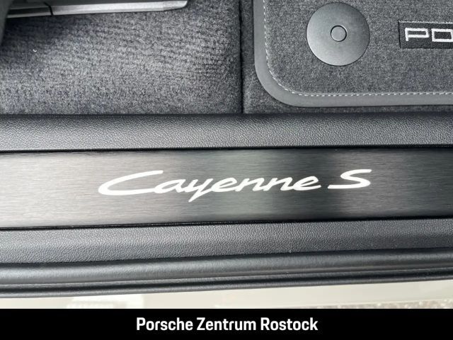 Porsche Cayenne S