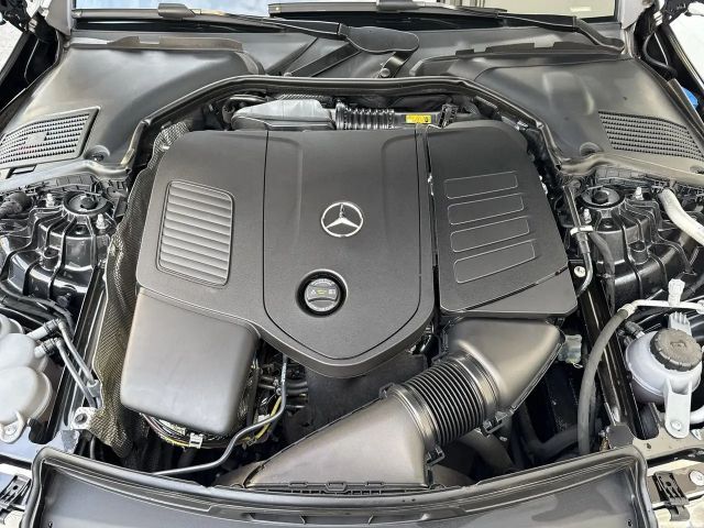 Mercedes-Benz C 180 Sedan