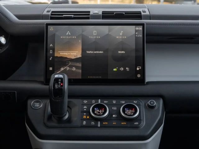 Land Rover Defender 110 D300 Dynamic HSE