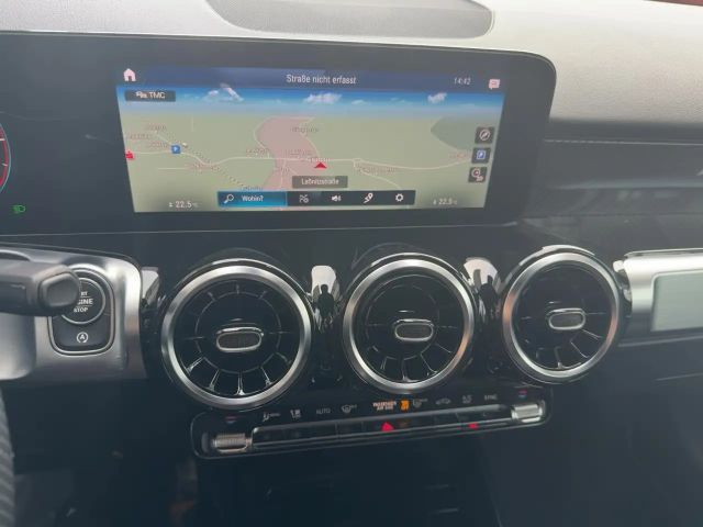 Mercedes-Benz GLB 180 AMG Line GLB 180 d