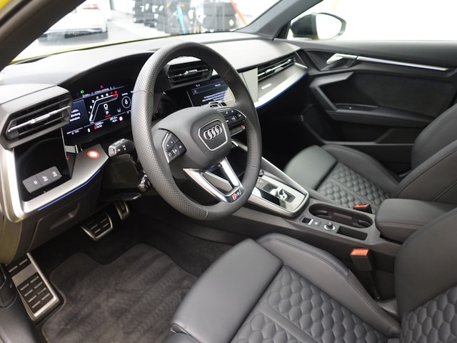 Audi RS3 Quattro S-Tronic Sedan