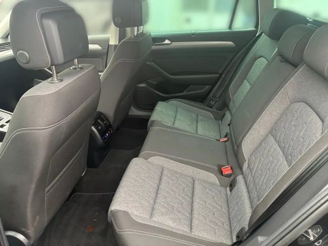 Volkswagen Passat Business Variant