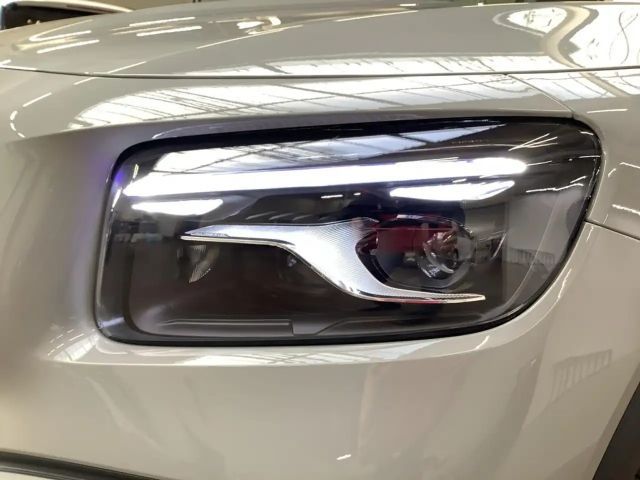 Mercedes-Benz GLB 220 4MATIC AMG Line