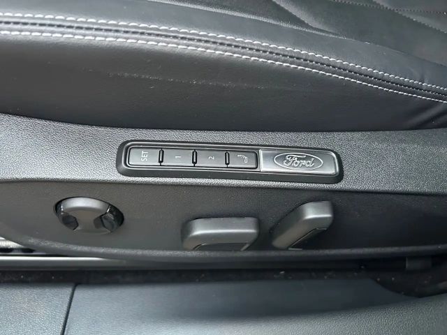 Ford Capri AWD Premium