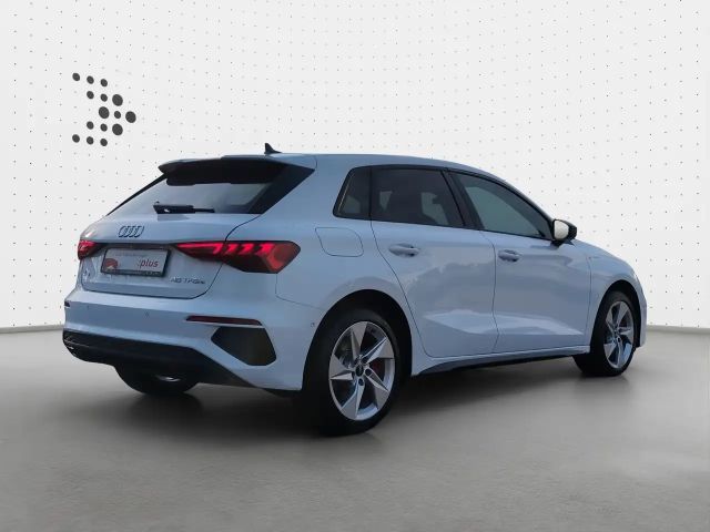 Audi A3 45 TFSI Hybride S-Line Sedan