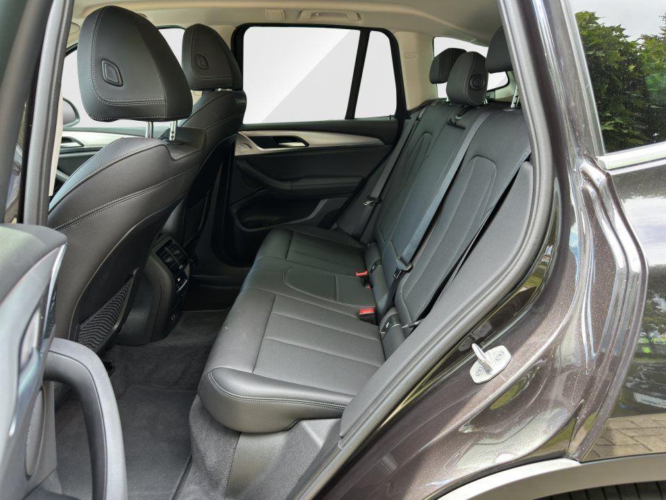 BMW X3 xDrive30i
