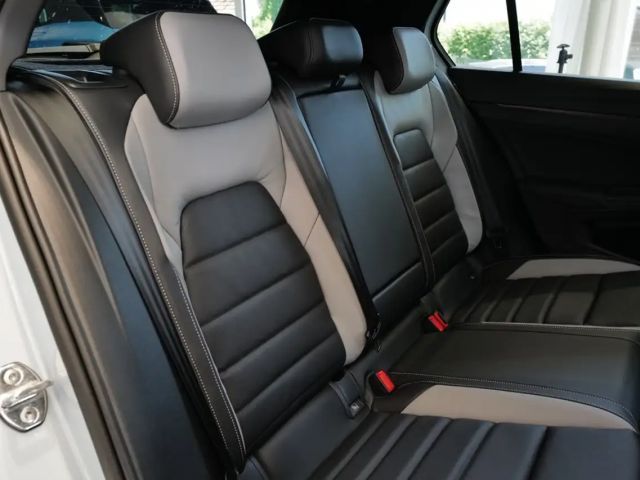 Volkswagen Golf GTE Golf VIII IQ.Drive