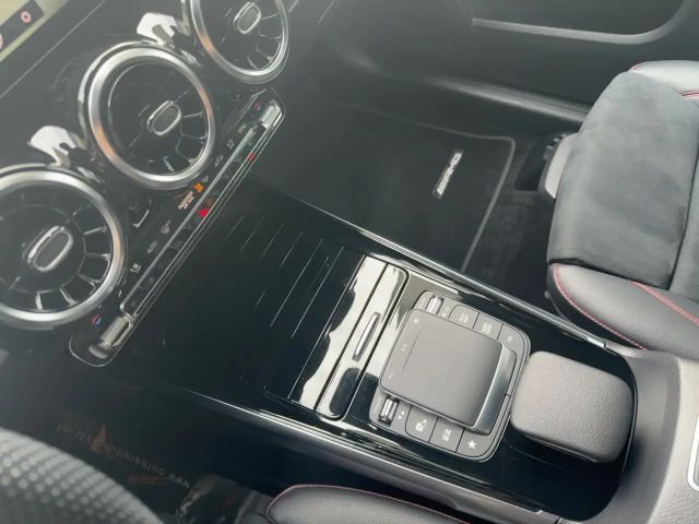 Mercedes-Benz GLB 180 AMG Line GLB 180 d