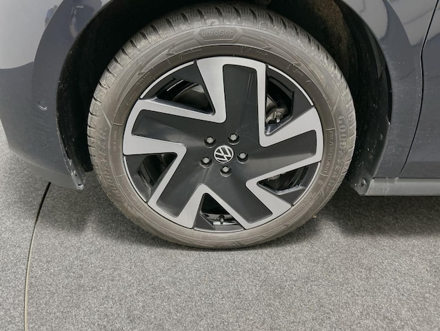Volkswagen ID.Buzz lang 7-Sitzer AHK Pano LED