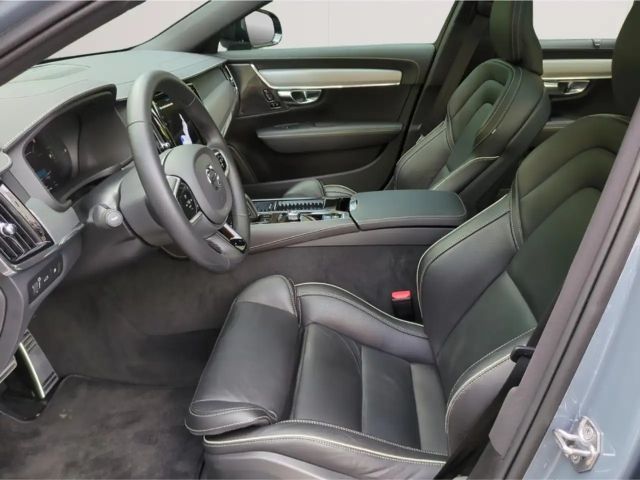 Volvo V90 R-Design Recharge T8