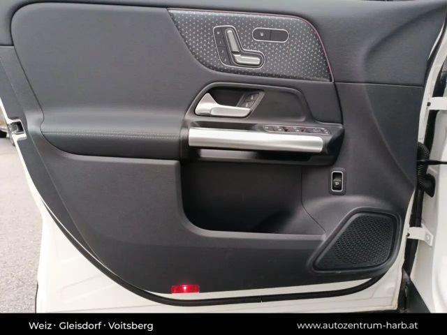 Mercedes-Benz GLA 180 GLA 180