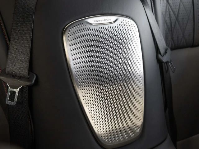 Aston Martin DBX 12 Coupé von BENTLEY FRANKFURT