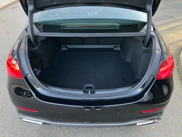 Mercedes-Benz C 220 AMG Line C 220 d Sedan