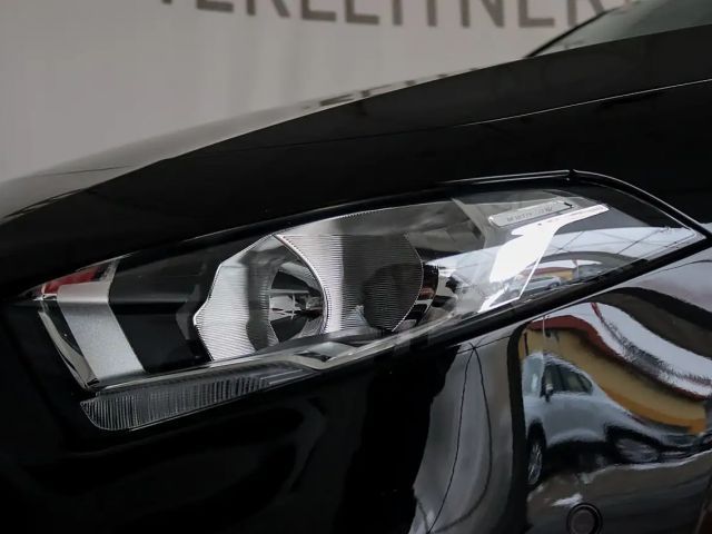 Mercedes-Benz A 180 / NAVI / RÜCKFAHRKAMERA / SITZHEIZUNG