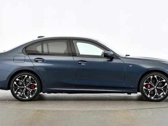 BMW 330 330e Sedan xDrive