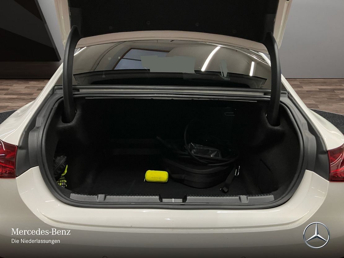 Mercedes-Benz EQE 350 Sedan