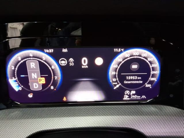 Volkswagen Golf 2.0 TSI DSG Golf VIII