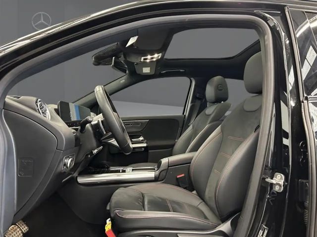 Mercedes-Benz GLA 180 AMG Line