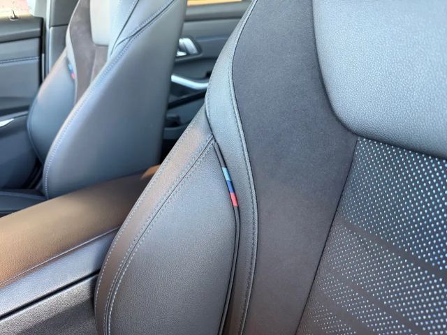 BMW 320 320e M-Sport Sedan