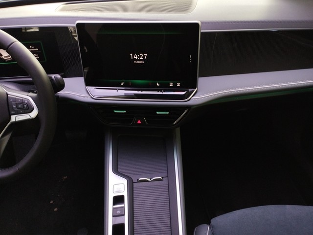 Volkswagen Passat 1.5 eTSI Business Variant