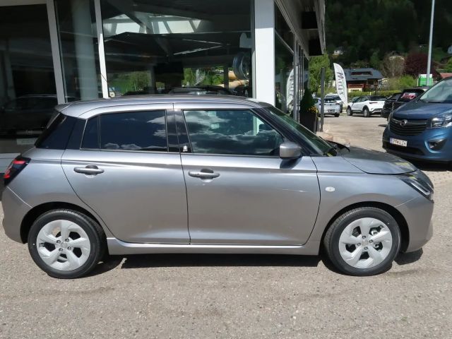 Suzuki Swift Hybrid Shine