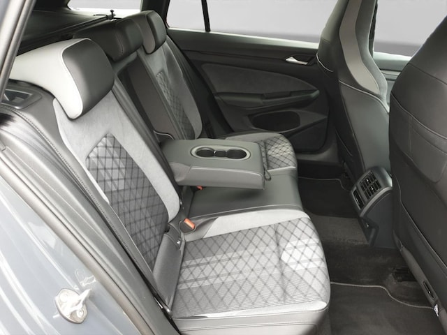 Volkswagen Golf 1.5 TSI IQ.Drive R-Line Variant