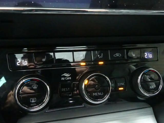 Skoda Superb *Memory Sitz*Vollleder*Panoramadach*AHK*