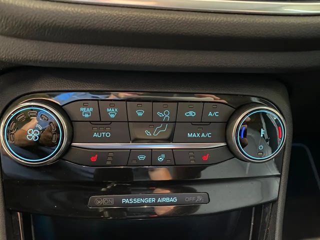 Ford Puma EcoBoost Titanium