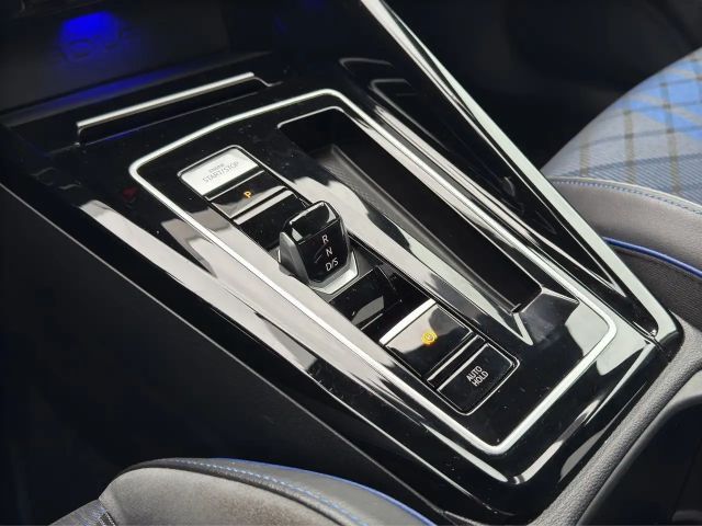 Volkswagen Golf R LM19 ACC SITZHZG