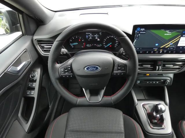 Ford Focus ST Line Wagon