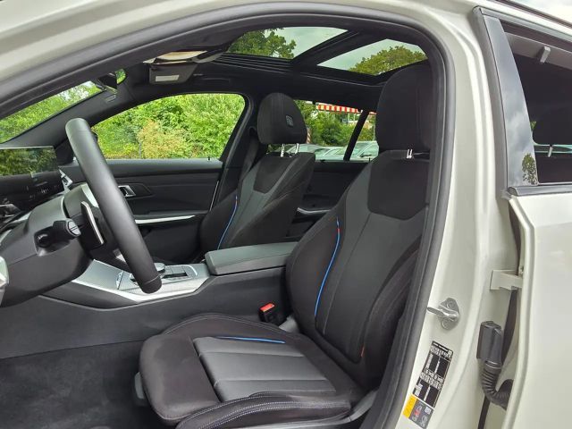 BMW 330 330e M-Sport Touring