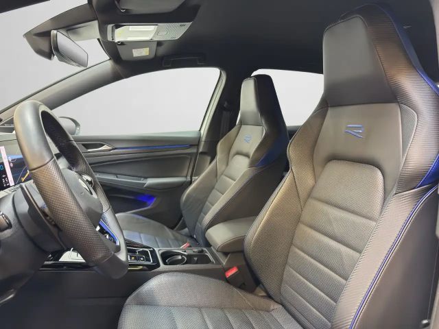 Volkswagen Golf IQ.Drive