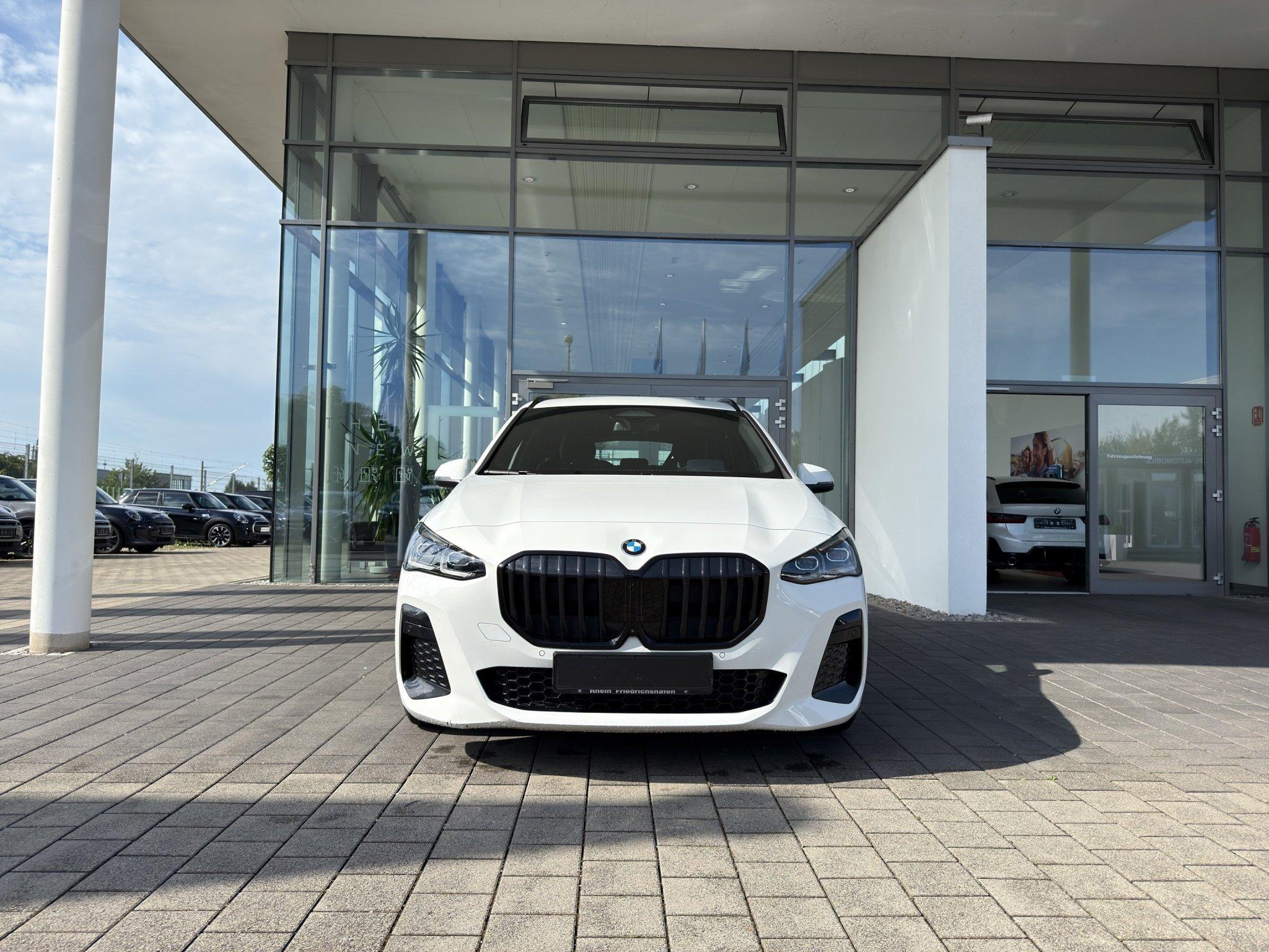 BMW 220 220i Active Tourer