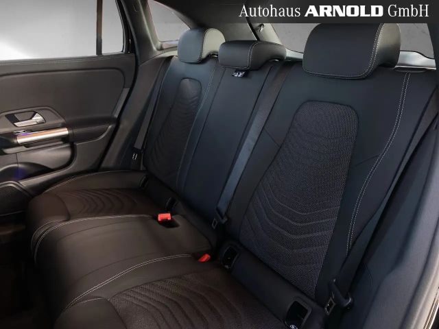 Mercedes-Benz GLA 180 Progressive