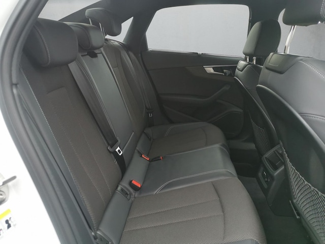 Audi A4 40 TFSI S-Line S-Tronic Sedan