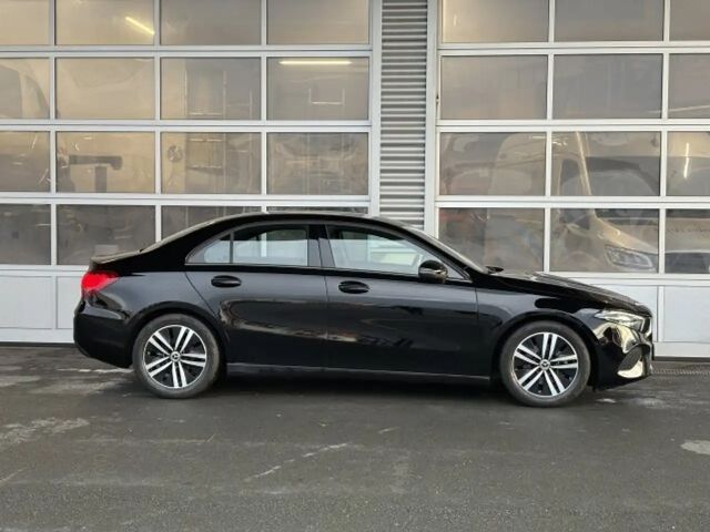 Mercedes-Benz A 180 A 180Limousine Advance LED Kamera DAB Navigation