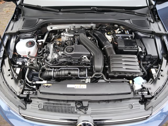 Volkswagen Golf 1.5 eTSI DSG Variant