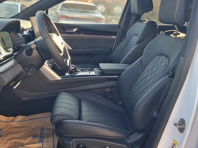 BYD Tang New Tang Flagship 108,8 kWh New Tang Flagship 1...