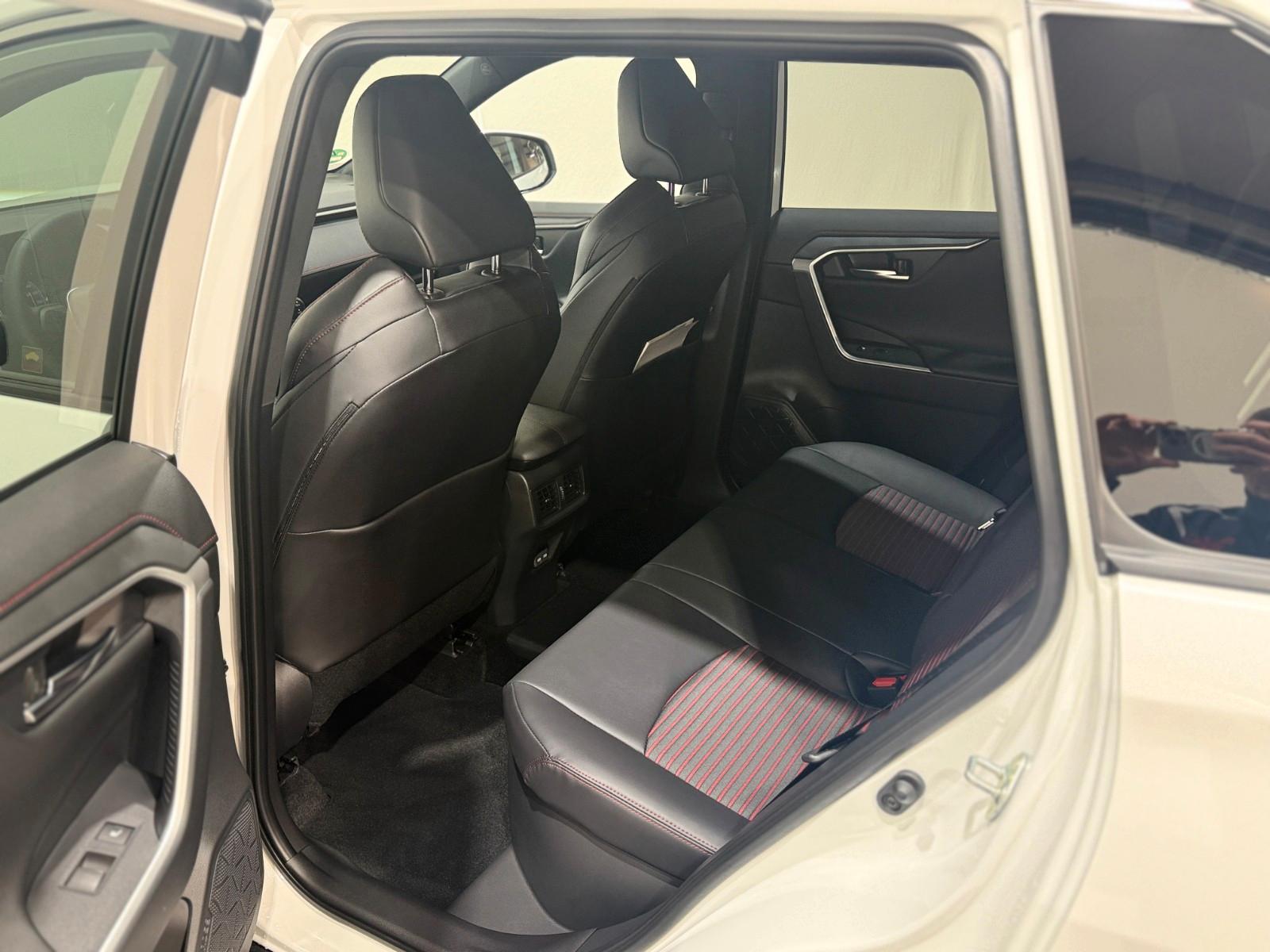 Suzuki Across Comfort E-Four Hybrid