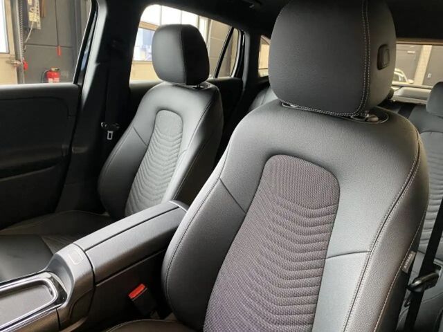 Mercedes-Benz GLA 200 Progressive