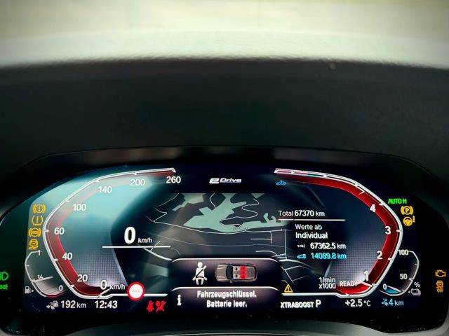 BMW 330 330e M-Sport xDrive