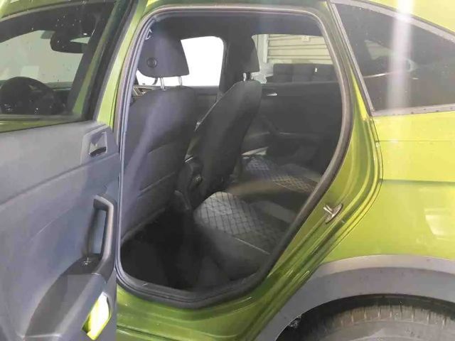 Volkswagen Taigo 1.0 TSI DSG R-Line