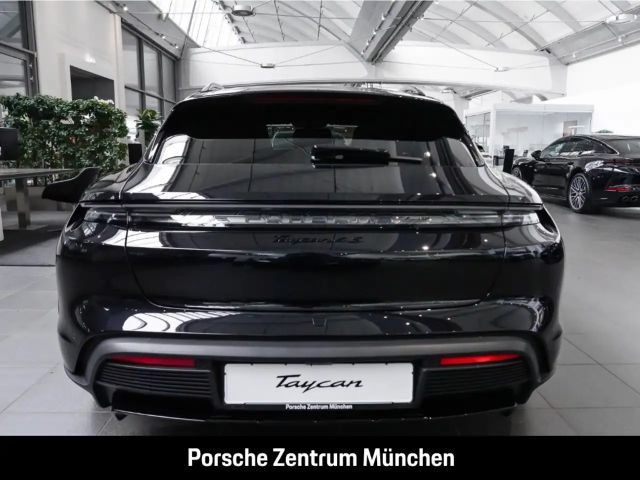 Porsche Taycan 4S Cross Turismo