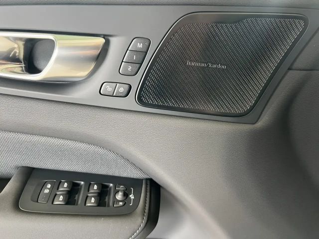 Volvo XC60 AWD Plus Recharge T6