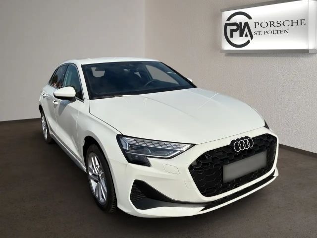 Audi A3 30 TFSI Sedan