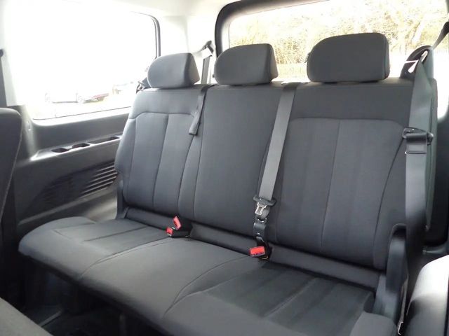 Hyundai Staria Trend